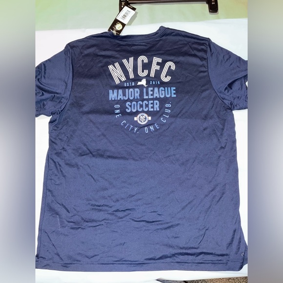 2/$35 Adidas NEW NYCFC Major League Soccer Athletic T shirt Women’s XL bloke - Picture 1 of 8